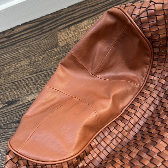 NWT Woven leather shoulder/hobo bag - Picture 4 of 16